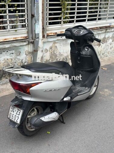 Honda Lead 110 FI Bạc