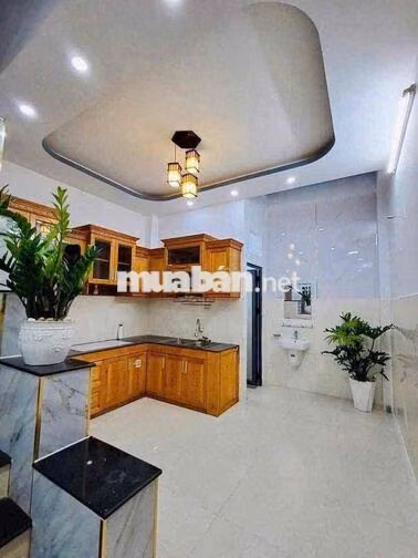 Hẻm 6m đường TÂN HƯƠNG, 3 Tấm, 4 x 16m, 4 Phòng Ngủ, 4 wc, Sân Thượng