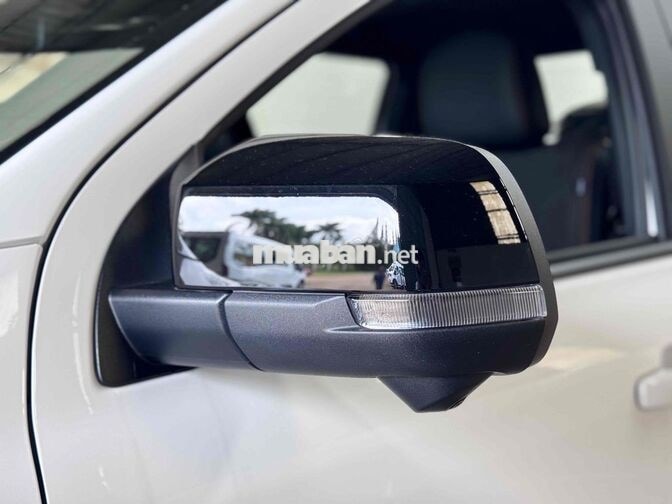 Ranger Wildtrak 2.0L xe sẵn giao ngay - giá tốt