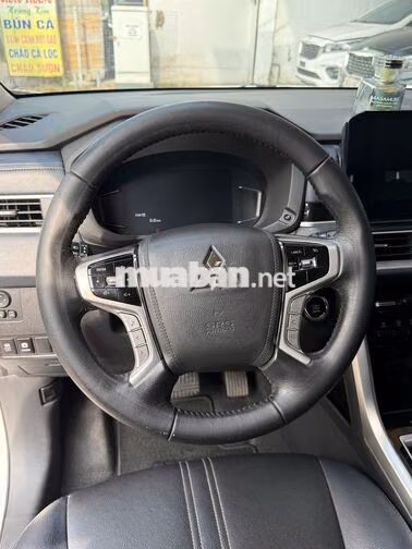 Mitsubishi Xpander Cross 2023 đký 2024-  45000 Km