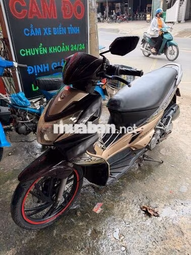 Suzuki Hayate 2010 máy zin êm.xe đẹp sạch sẽ lắm ạ