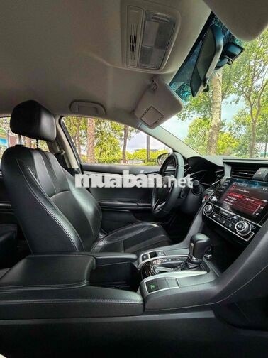 Honda Civic 1.8G 2019 Xanh đen 67000 km