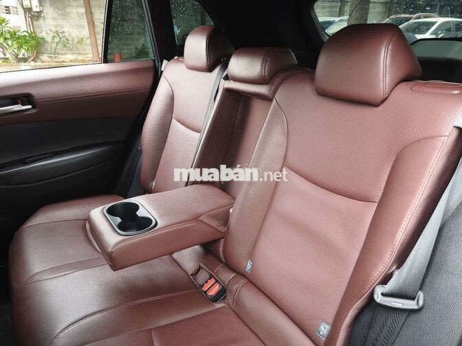 Corolla Cross 1.8V 2020 chạy kĩ hỗ trợ góp