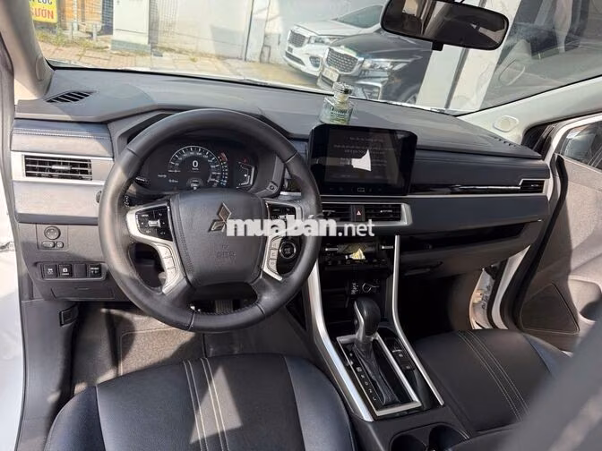 Mitsubishi Xpander Cross 2023 đký 2024-  45000 Km