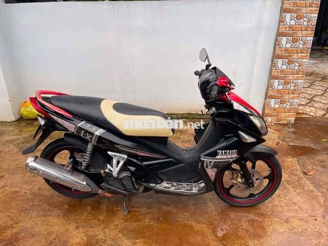 Yamaha Nouvo Đỏ, Đen