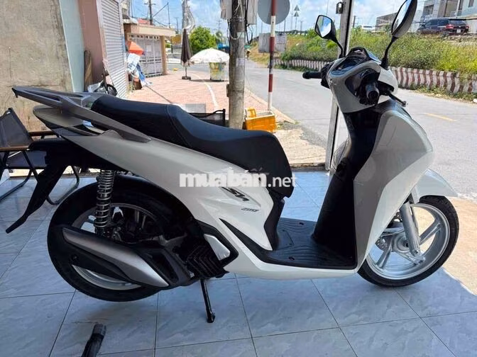 Honda SH 160i ABS 1/2026 Trắng 6300KM Ninh kiều CT