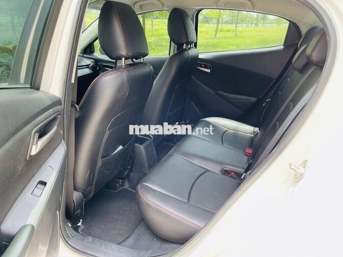 Mazda 2 đời 2020 Trắng 28.000 km