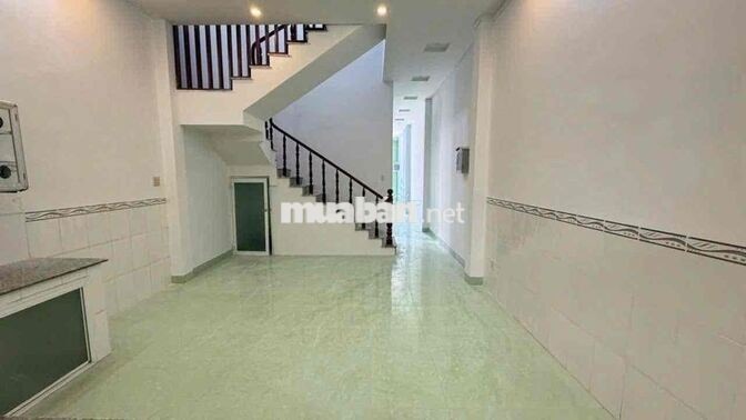 Nhà trệt lầu 3 phòng KDC Công Trình 8