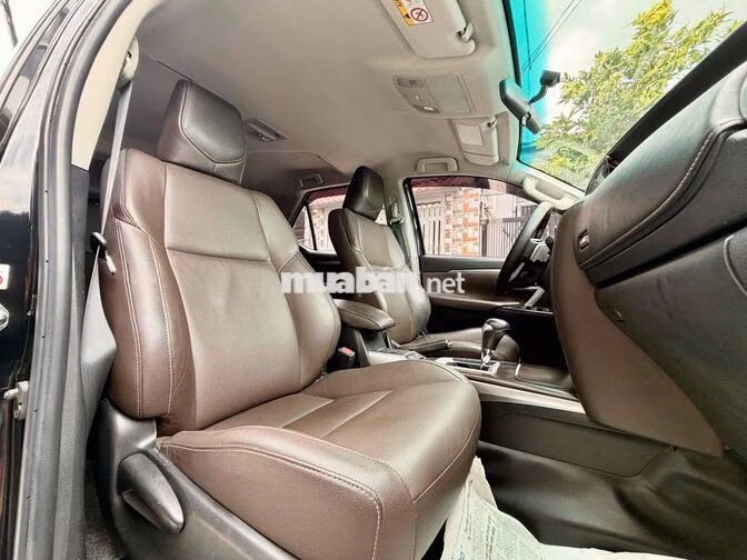 Toyota Fortuner 2.7 AT 2019 Tự động Đen