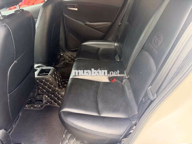 Mazda Mazda 2 2021 Trắng Tự động 4 vạn km