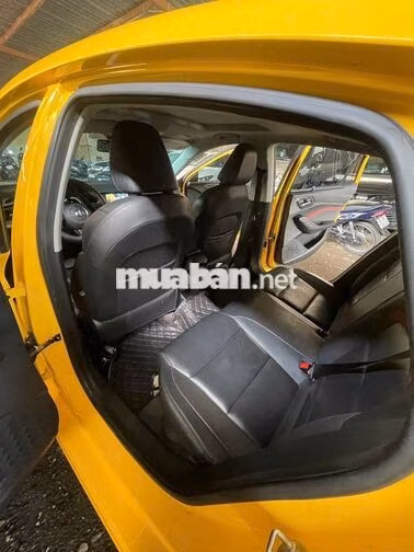MG MG5 Luxury 2022 Vàng 70.000 km