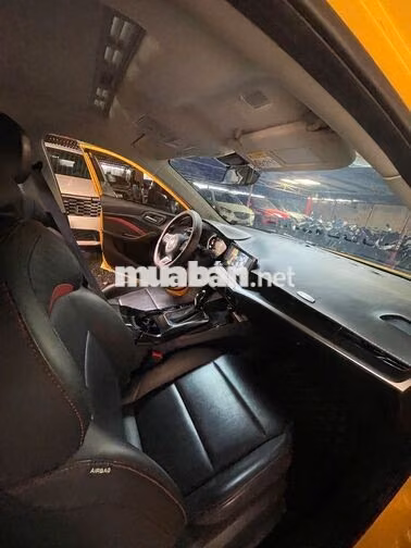 MG MG5 Luxury 2022 Vàng 70.000 km