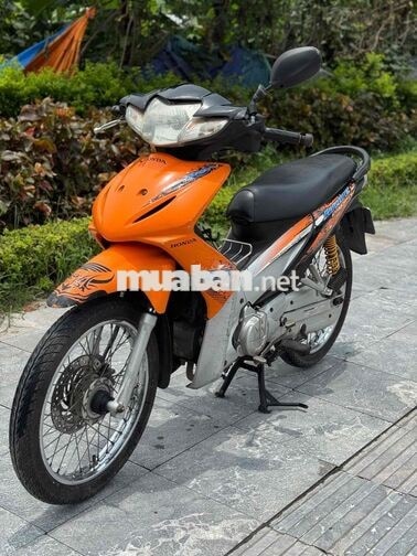 Honda Wave RS Thể thao màu Cam