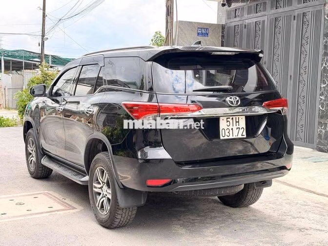 Toyota Fortuner 2.7 AT 2019 Tự động Đen