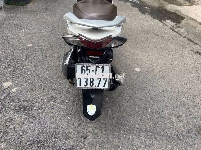 Honda Vision Trắng Xe tay ga bs65 ngây chủ