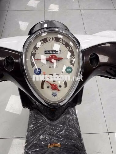 Yamaha Mio Classico Trắng ( bán 12tr5) hô trợ góp