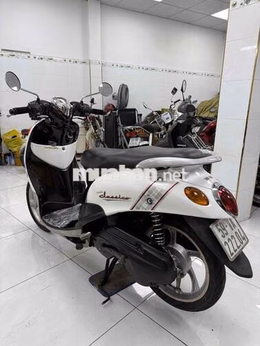 Yamaha Mio Classico Trắng ( bán 12tr5) hô trợ góp