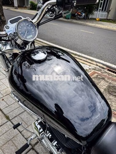 Harley-Davidson Custom 1200C 2017 Đen 9200 miles