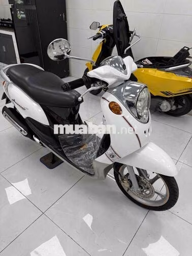 Yamaha Mio Classico Trắng ( bán 12tr5) hô trợ góp