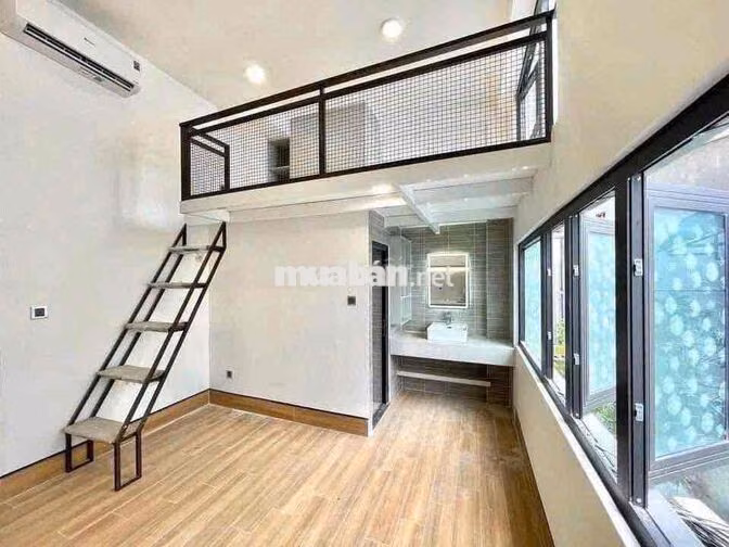 CĂN HỘ CÓ GÁC CAO 2M - CỬA SỔ THOÁNG - NGAY CHỢ LẠC QUANG
