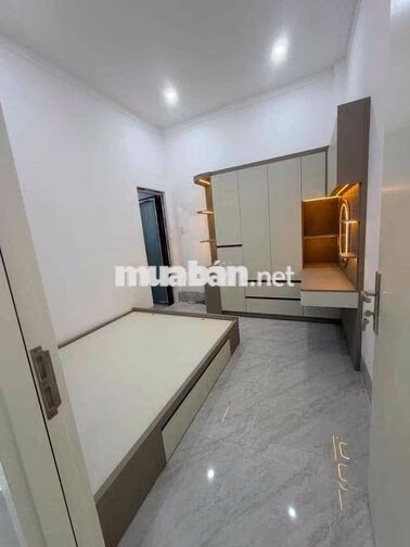 NHÀ MỚI SỊN ĐẸP HẺM Ô TÔ TRUNG TÂM P3