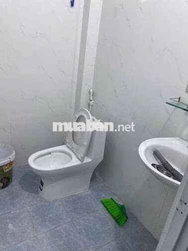 cho thuê nhà mặt tiền tl 31 q12 giá 9tr/th