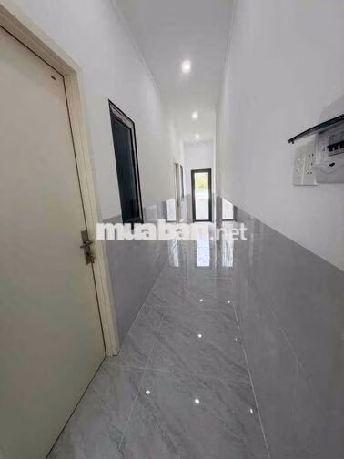 NHÀ MỚI SỊN ĐẸP HẺM Ô TÔ TRUNG TÂM P3