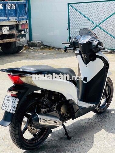 Honda SH Ý 150 2011 Trắng 103 đầu chính chủ