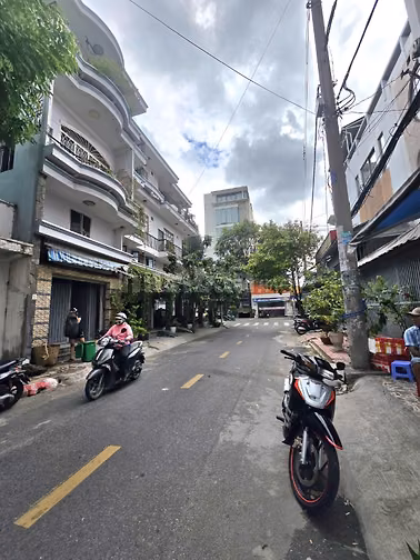 Siêu phẩm mặt tiền lên tới 8m - MT Võ Văn Dũng. DT 8x7 giá rẻ hơn 7 tỷ