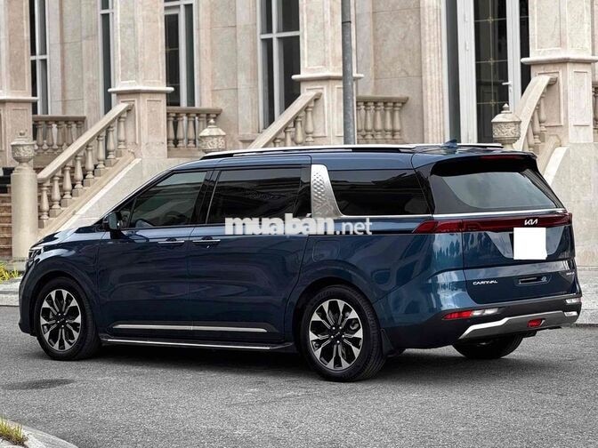 Kia Carnival Signature 2.2D 2024 Xanh đá
