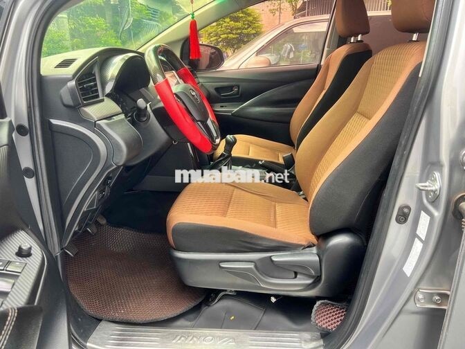 Toyota Innova E 2018 Số sàn 8 chỗ đẹp chất