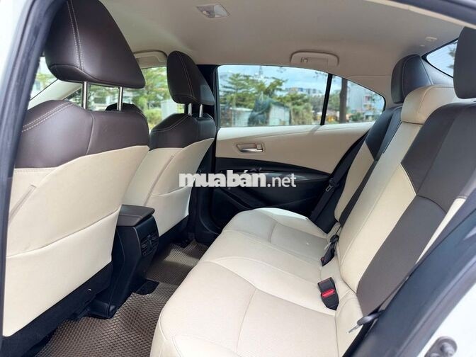 Toyota Corolla Altis 1.8V 2023