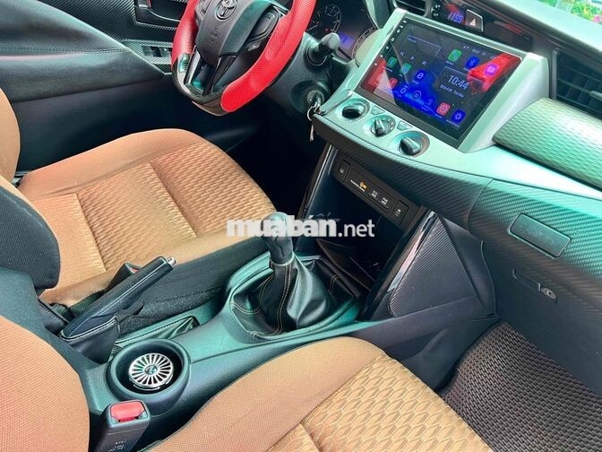 Toyota Innova E 2018 Số sàn 8 chỗ đẹp chất