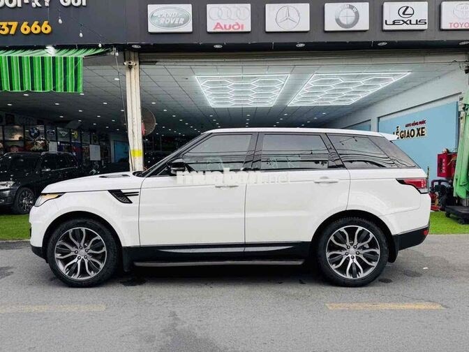 RANGE ROVER SPORT HSE MODEL 2015