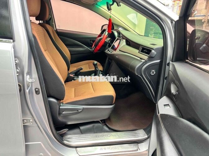 Toyota Innova E 2018 Số sàn 8 chỗ đẹp chất