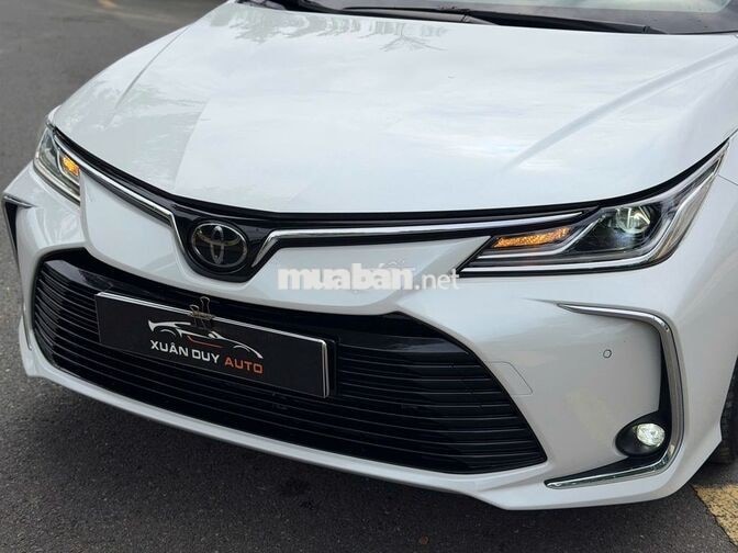 Toyota Corolla Altis 1.8V 2023