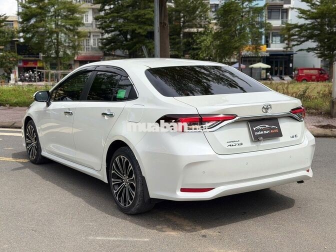Toyota Corolla Altis 1.8V 2023