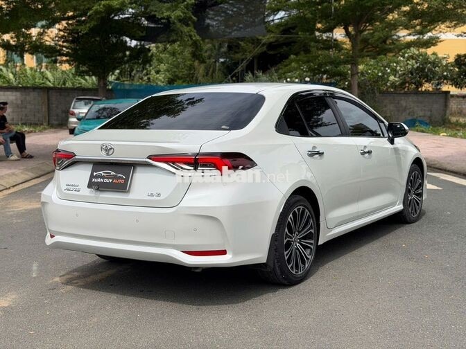 Toyota Corolla Altis 1.8V 2023