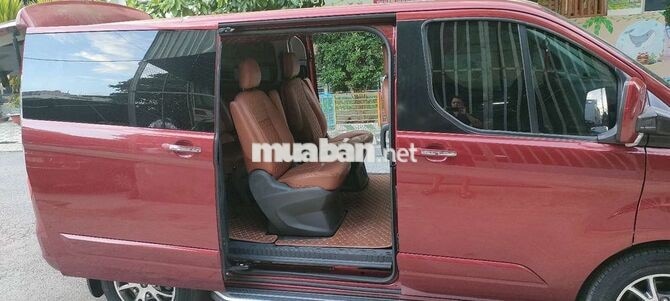 Ford Tourneo Titanium 2.0 2020 Số tự động Đỏ
