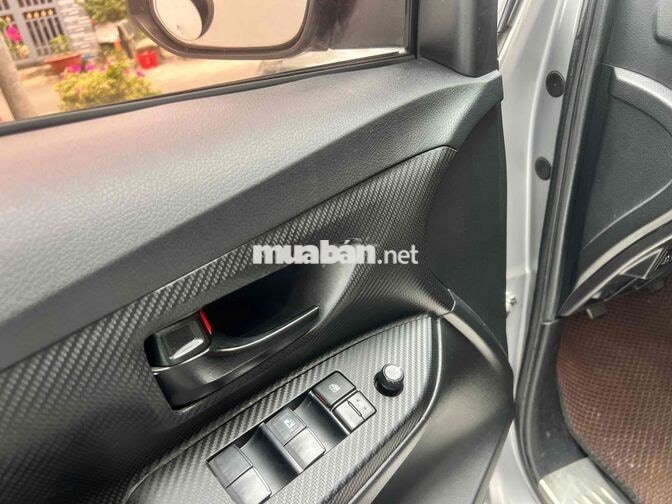 Toyota Innova E 2018 Số sàn 8 chỗ đẹp chất