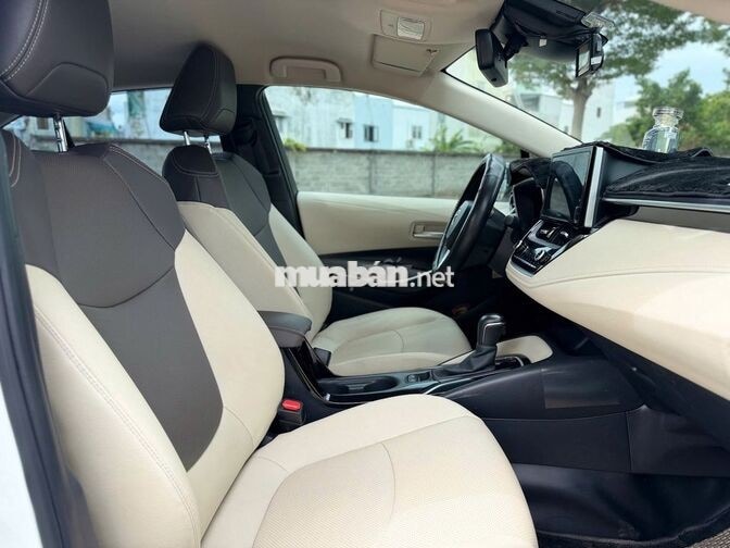 Toyota Corolla Altis 1.8V 2023