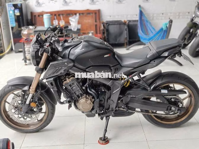 Honda CB650 date 2019 xe đẹp máy zin bao rút gốc