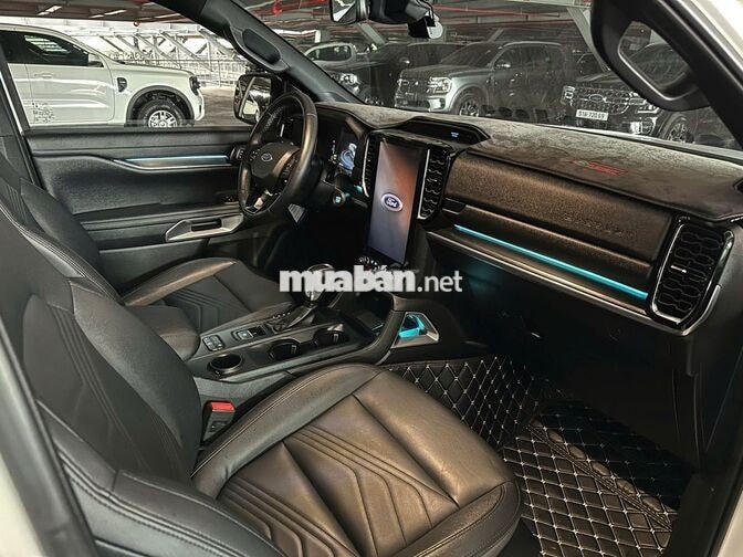 Ford Everest Titanium 2022 bảo hành 2027 vay 75%