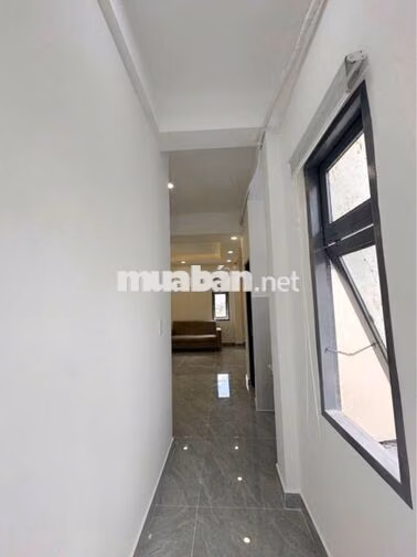 NHÀ VIP Q4- CÓ HẦM- 5 TẦNG- 40m2- 4PN- CHO THUÊ 20tr-th