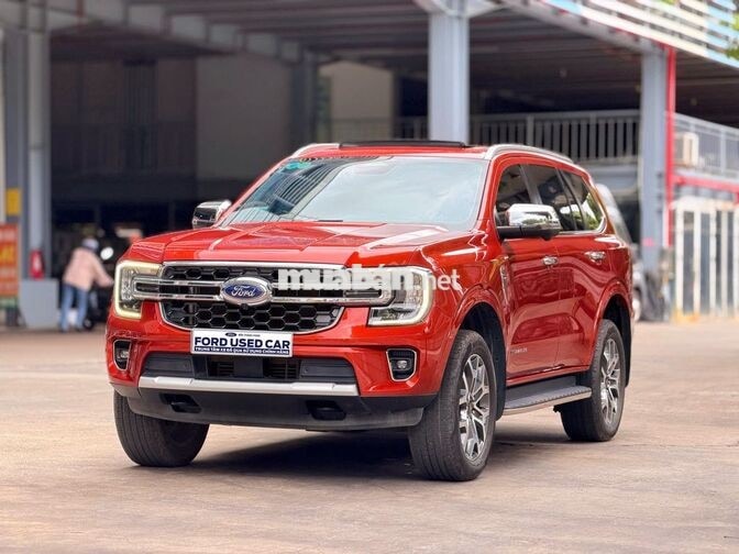 Ford Everest Titanium 4x2 đủ tính năng, Vay 75%