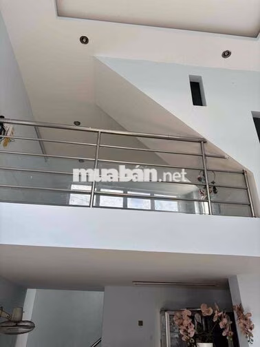 Nhà (MỚI)cho thuê NGUYÊN CĂN giá 4tr ở gần trường tiểu học L.V. Luong