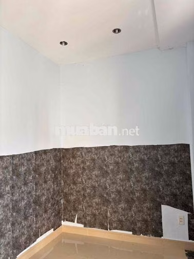 Nhà (MỚI)cho thuê NGUYÊN CĂN giá 4tr ở gần trường tiểu học L.V. Luong