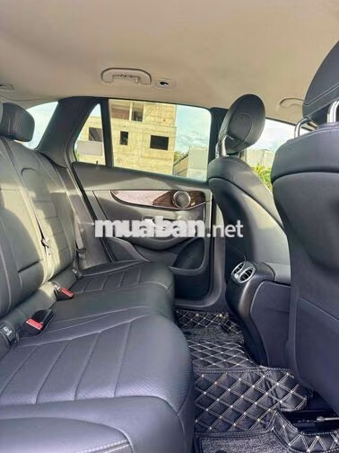 Mercedes GLC 200 Facelift 2021 Trắng 22000 km