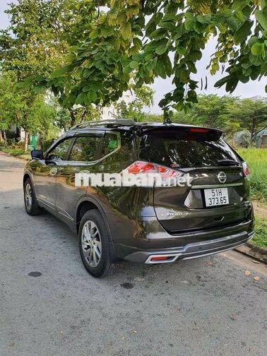 Nissan X-Trail 2020 2.5 Premium xanh oliu 17571 km