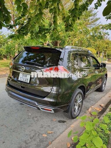 Nissan X-Trail 2020 2.5 Premium xanh oliu 17571 km